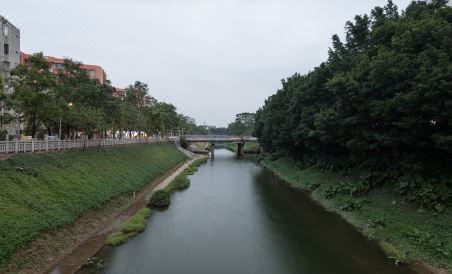 Vienna Hotel (Shenzhen Liantang Port Luo Fang Hotel)) - Housity