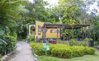 Villa Mirador de Mayabe Hotels near La Loma De La Cruz