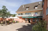 Hotel Landgasthof Zum Kaffelstein Hotels near Wertheim Village