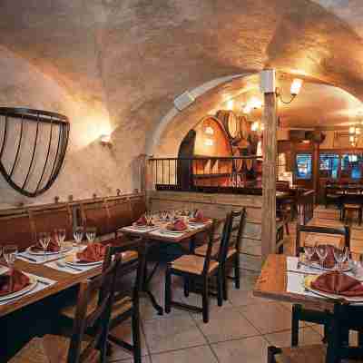 Auberge de Savoie Dining/Meeting Rooms