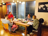 The Evergreen Hostel - Hostels