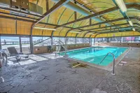 Club Wyndham Newport Onshore - Pools