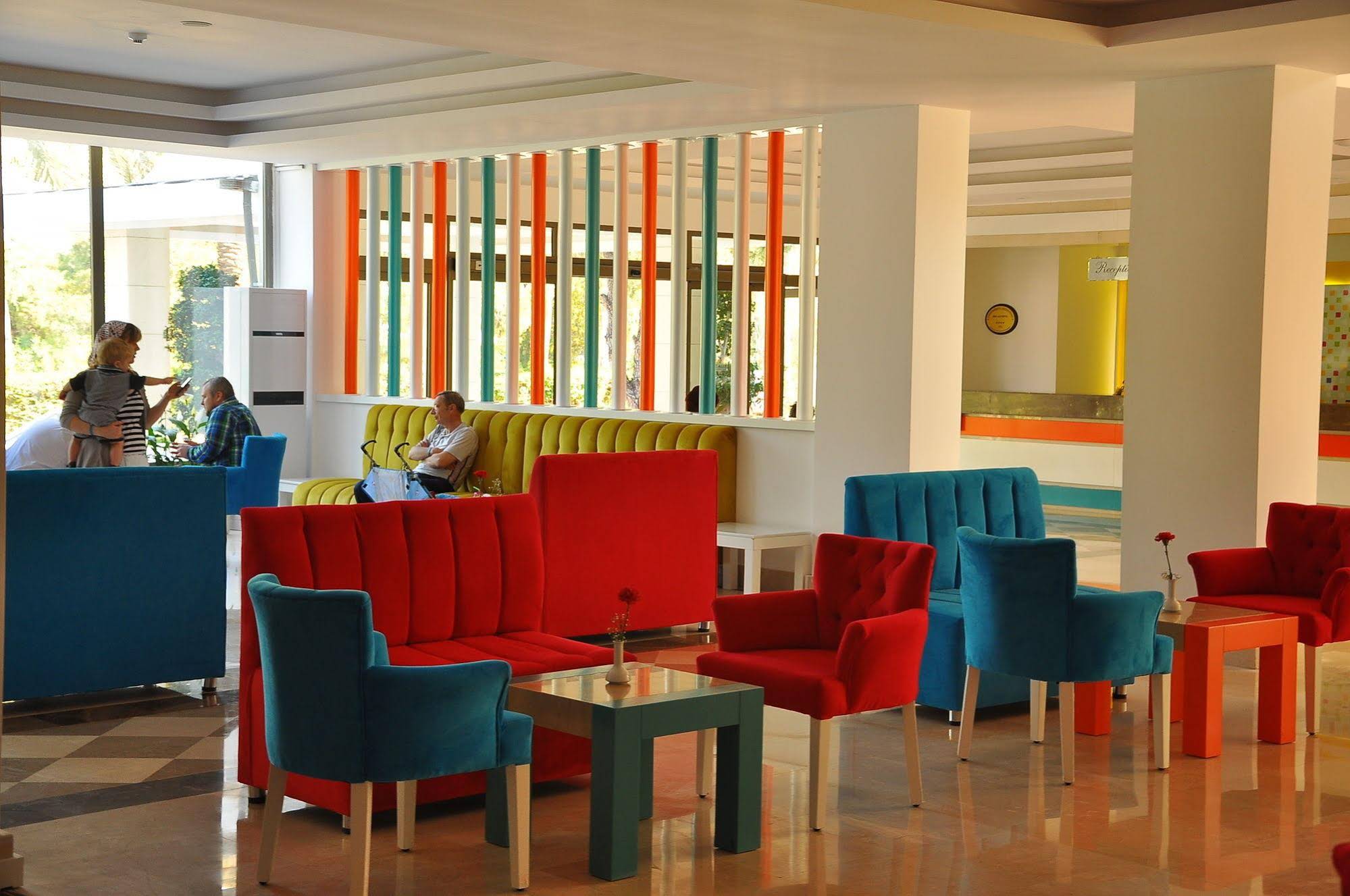 Side Ally Hotel - Her Şey Dahil (Side Ally Hotel - All Inclusive)