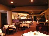 Tremont Inn on Main Hotels in Timber Creek