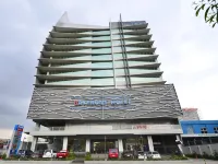 Bayfront Hotel Cebu North Reclamation Các khách sạn gần Celestial Garden