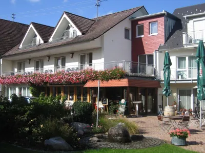 Landhotel Zur Linde فنادق في Dornhan
