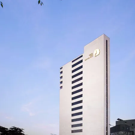 Hotel the Designers Hongdae Отели рядом с достопримечательностью «Торговый центр Mecenatpolis»