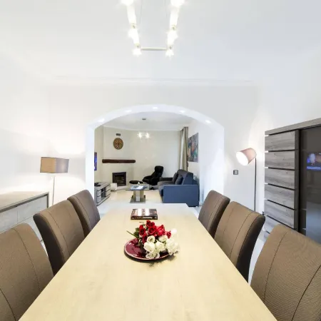 The Queen Luxury Apartments - Villa Cortina