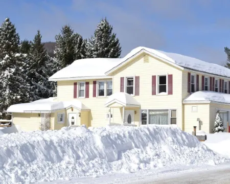 Mountain Treasure Bed and Breakfast Hotéis em Windham