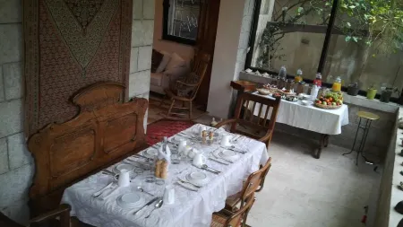 Lemon Tree Residence Отели рядом с достопримечательностью «Darat al-Funun»