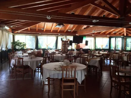 Hotel Grotte Отели в г. Tonnarella