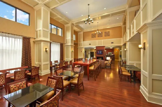 Hampton Inn & Suites Sevierville @ Stadium Drive