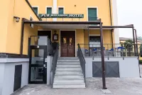 Hotel Blue Ribbon Hotels near Carrefour Express
