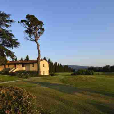 Unahotels Poggio dei Medici Toscana Hotel Exterior