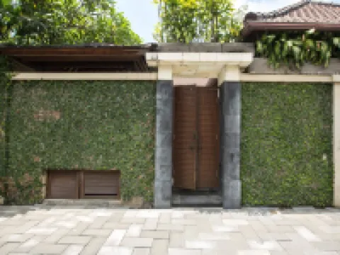 DISINI Luxury Spa Villas Hotels near Villa Soleh Seminyak