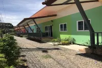 Baan Sri Lanta Sand Hoteles en Ko Lanta Noi
