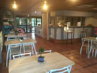 Résidence les Pins - servizio colazione