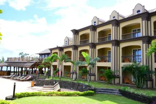 Sunset Reef Resort & Spa فنادق في موريشيوس