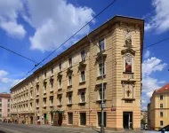 Hotel Golden City Garni - Airport Shuttle