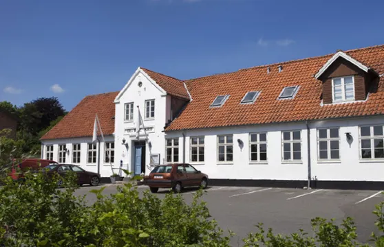 冰川 黑麥克羅酒店