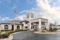 Comfort Inn & Suites Napoleon