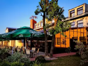 Grand Royal Hotel