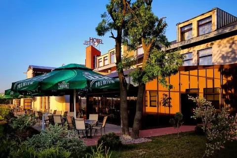 Grand Royal Hotel