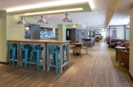 Premier Inn Edinburgh City Centre (York Place/St James Quarter) hotel