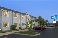 Microtel Inn & Suites by Wyndham Mason/Kings Island - Pet friendly
