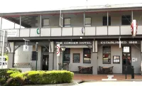The Corner Hotel Alexandra Отели в г. Александра