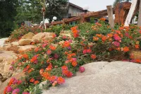 The Canal Garden Resort Hotels in Amphoe Tha Yang