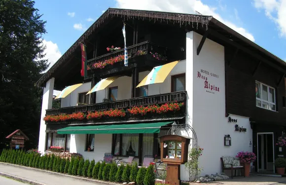 豪斯高山伽尼酒店