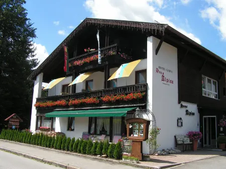Hotel Garni Haus Alpine - Chiemgau Karte Inkl Отели в г. Берген