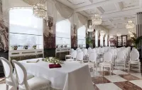 Hotel Sacher Wien Отели в г. Вена