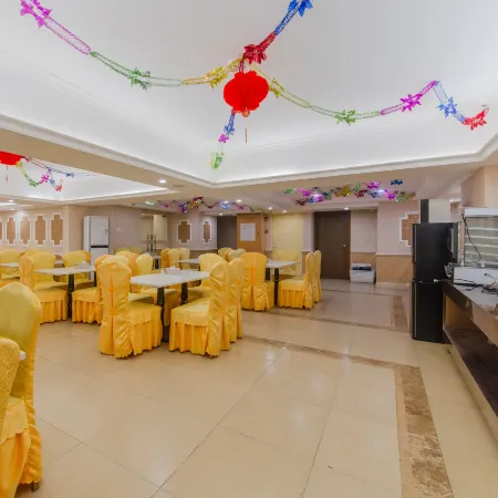 Vienna Hotel (Yangxi Moon Bay)