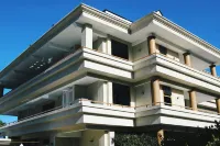 Crown Beach Hotel Seychelles