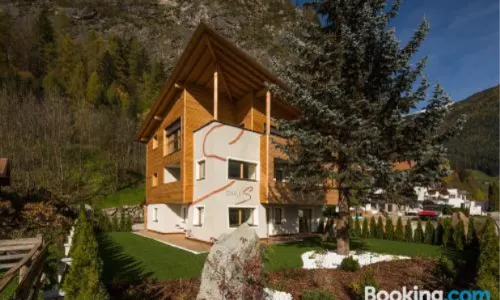 Chalet S Apartments