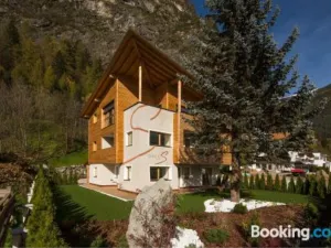 Chalet S Apartments