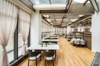 Gu Er Gou Hot Spring Resort Hotels in Li County