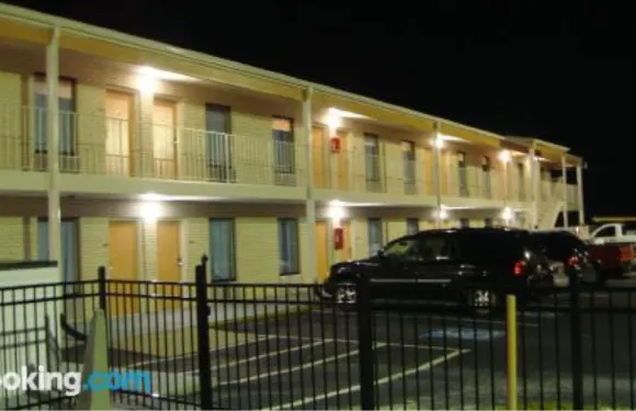 白玉蘭勞倫斯汽車旅館