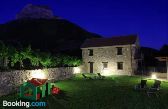 普爾塔奧德花園公寓