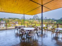 The Bamboo Leaf Yangshuo Hotels near Yellow Cloth Reflection