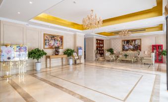 Vienna Hotel (Zhengzhou navigation square subway station store)