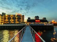 Pier 4 Hotel Hotels in Somers Point