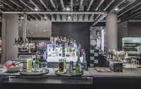 Fly Bike Hotel - Quầy Bar