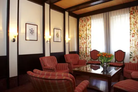 Stern Hotel Soller Отели в г. Исманинг