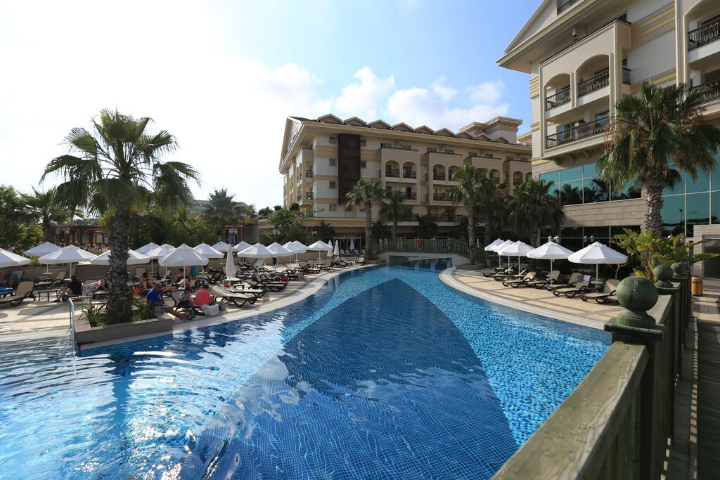 Crystal Palace Luxury Resort & Spa - All Inclusive