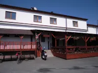 鄉村牛排餐廳旅館