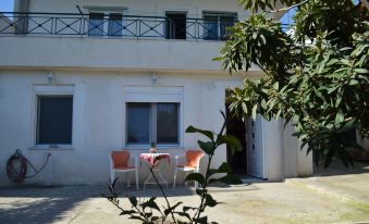Blue Ark Aigeira Flat & Studio