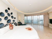 三亚凤凰岛海湾风情度假酒店 - 180度尊贵海景家庭房